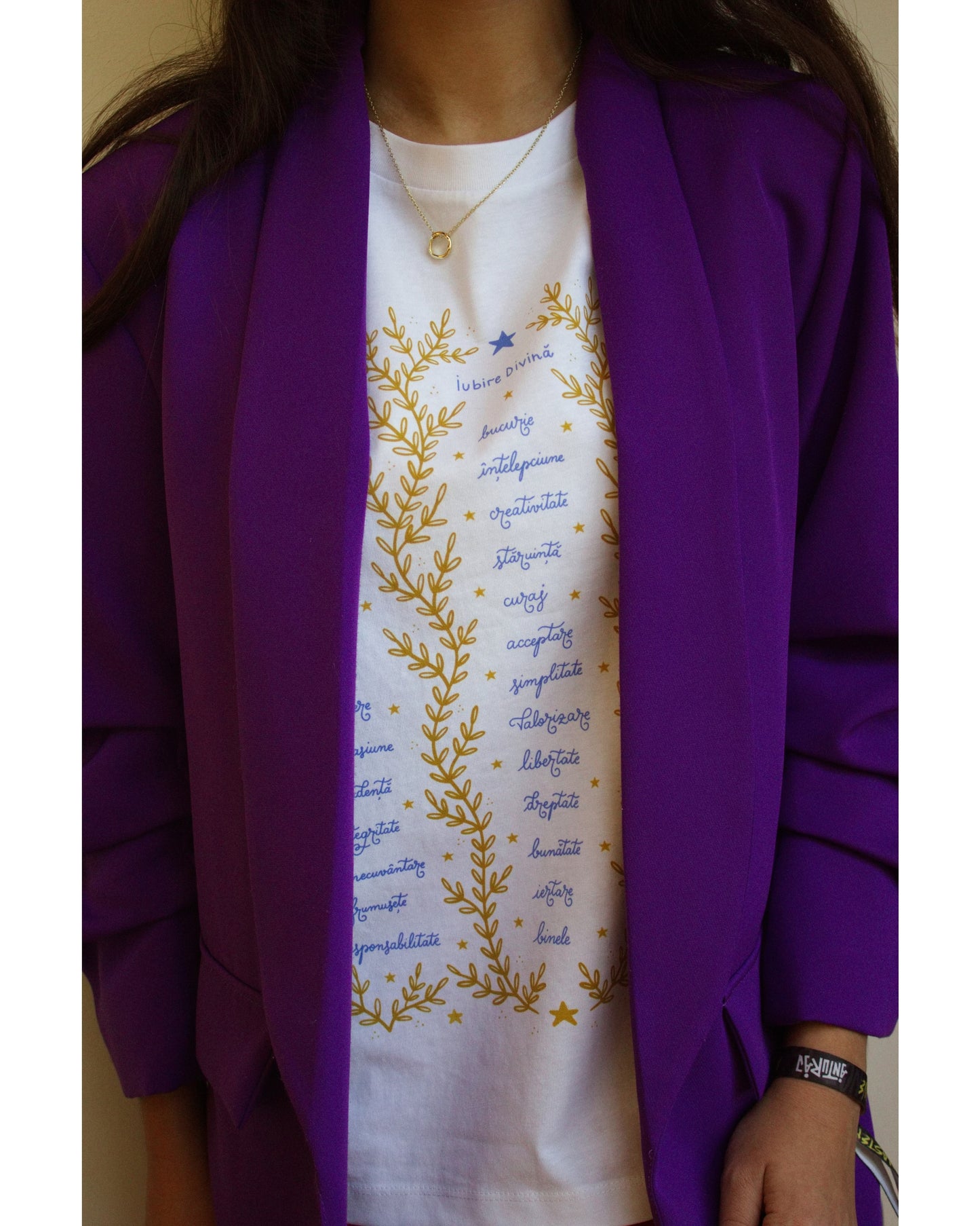 TRICOU ALB 40 DE CUVINTE