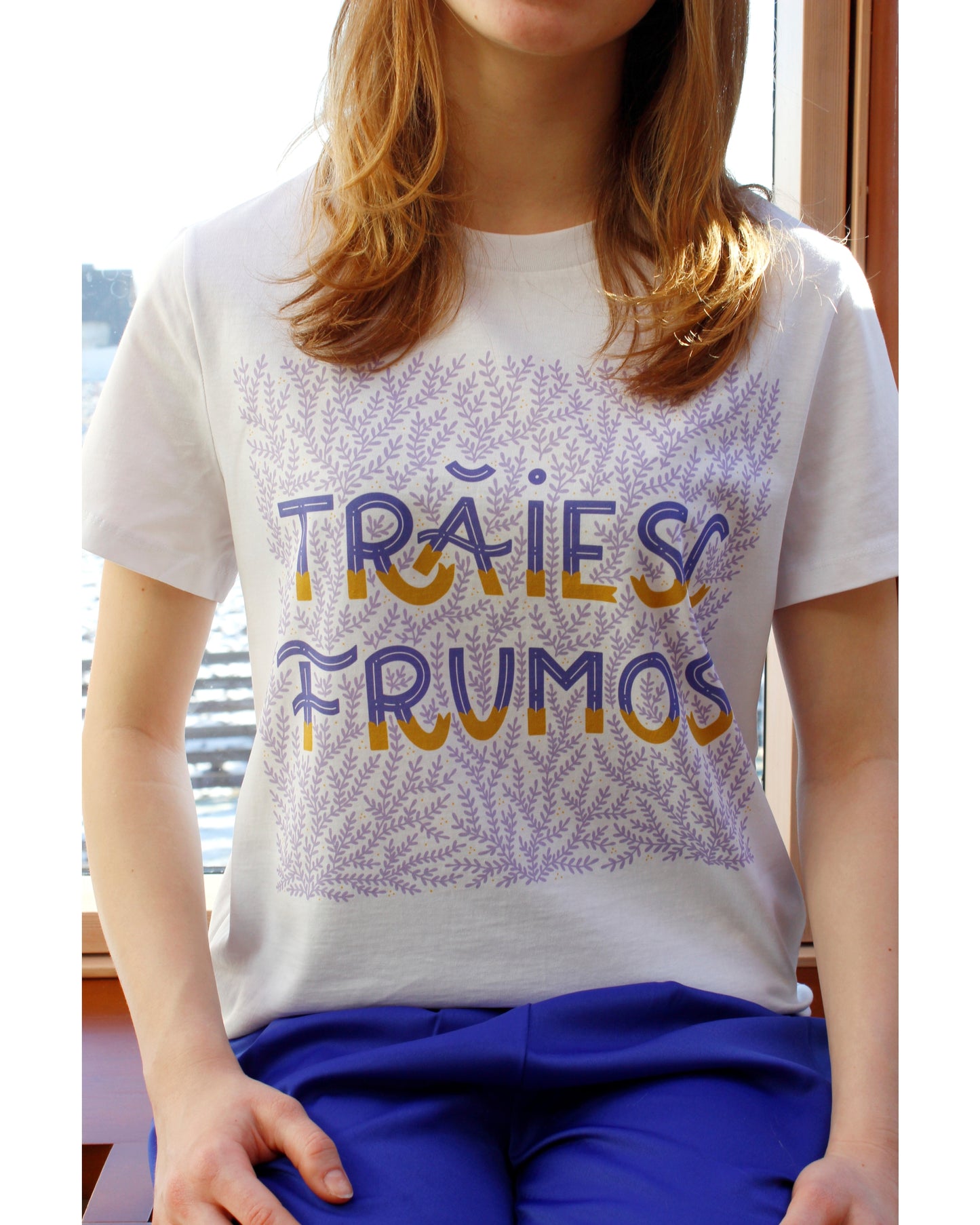 TRICOU ALB TRĂIESC FRUMOS
